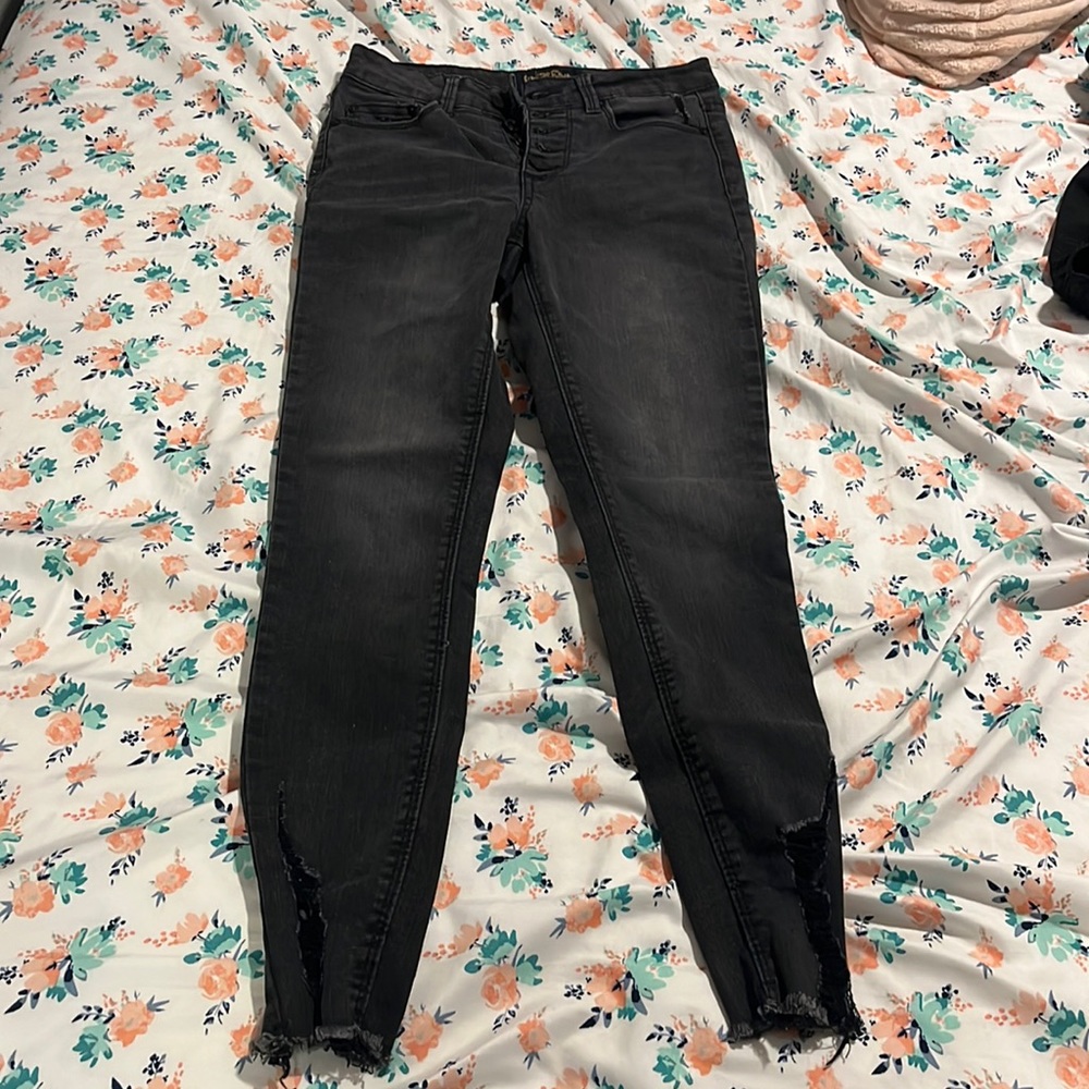 black skinny jeans